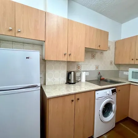 Apartment 1bdr Affortable And Cozy In - Ioanni Polemi By Platform 357 *